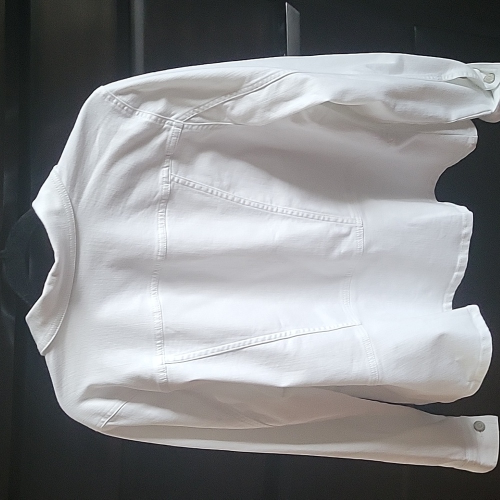 White susan graver super cute new jean jacket size extra large price firm!! - Picture 6 of 8